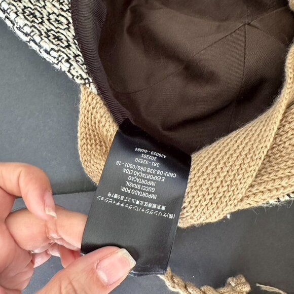 Gucci Mens Peruviano Tapestry Ear Flap Tasselled Cap in Beige - Picture 7 of 9